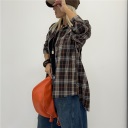 camicia asimmetrica con applicazione sul colletto asymmetric